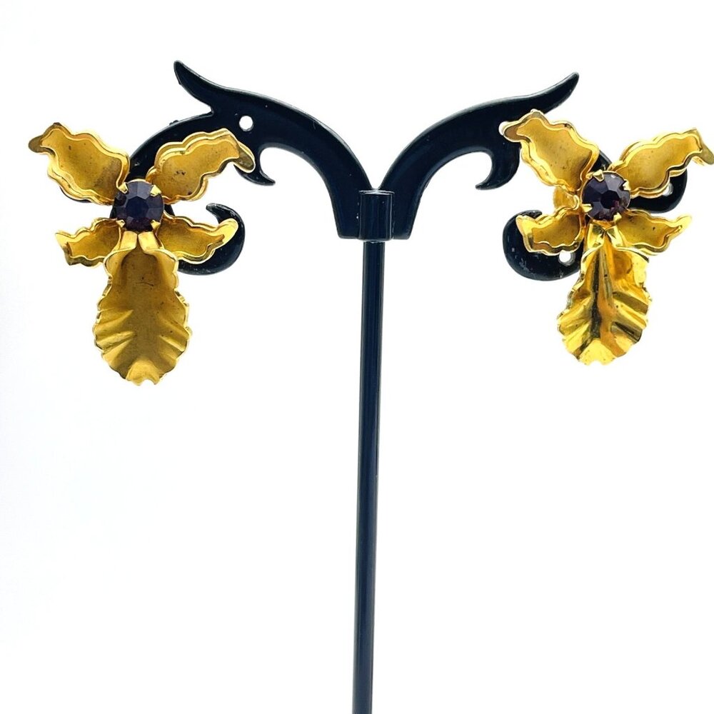 Vintage BUGBEE & NILES Earrings Gold Tone Floral Purple Rhinestone Signed